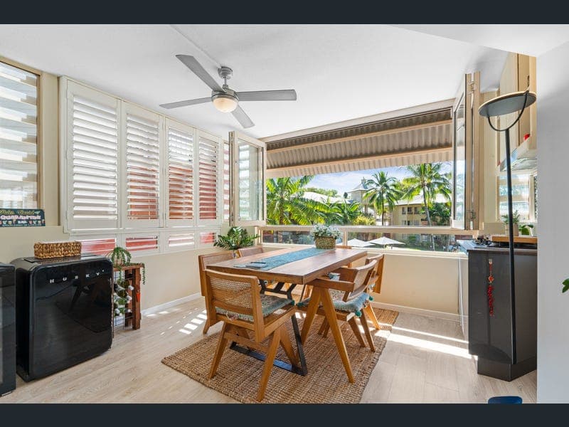 421/49-63 Williams Esplanade, Palm Cove — photo 1 of 5