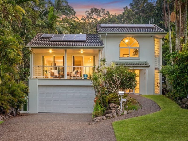 5 Yatama Place, Currumbin Waters — photo 1 of 5