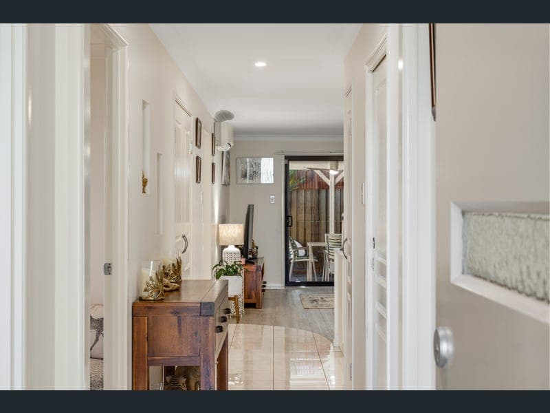 3/81C North Street, Harlaxton — photo 1 of 5