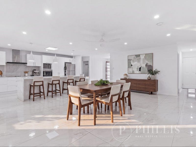 13 Zeller Crescent, Arundel — photo 1 of 5