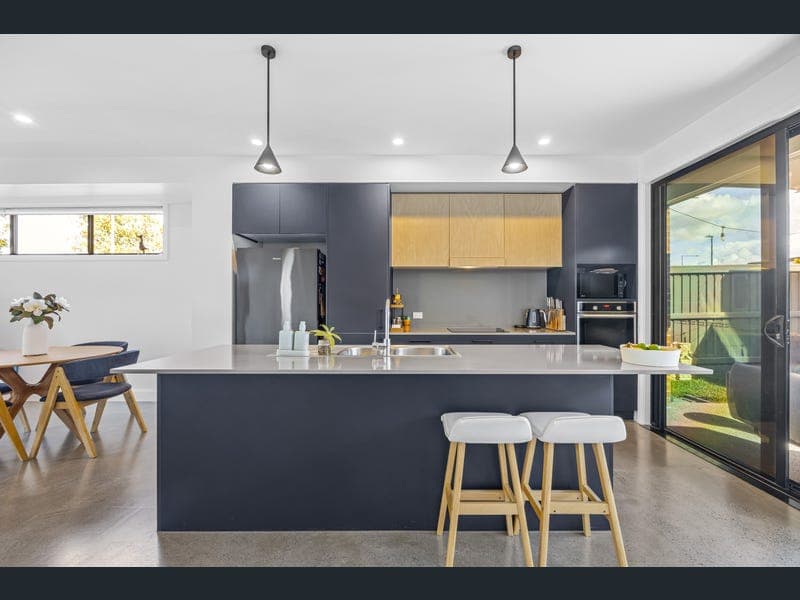 30 Hudson Lane, Baringa — photo 1 of 5