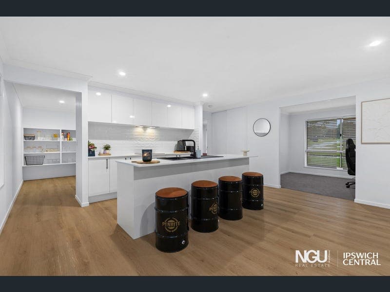 5 Alston Place, Harrisville — photo 1 of 5