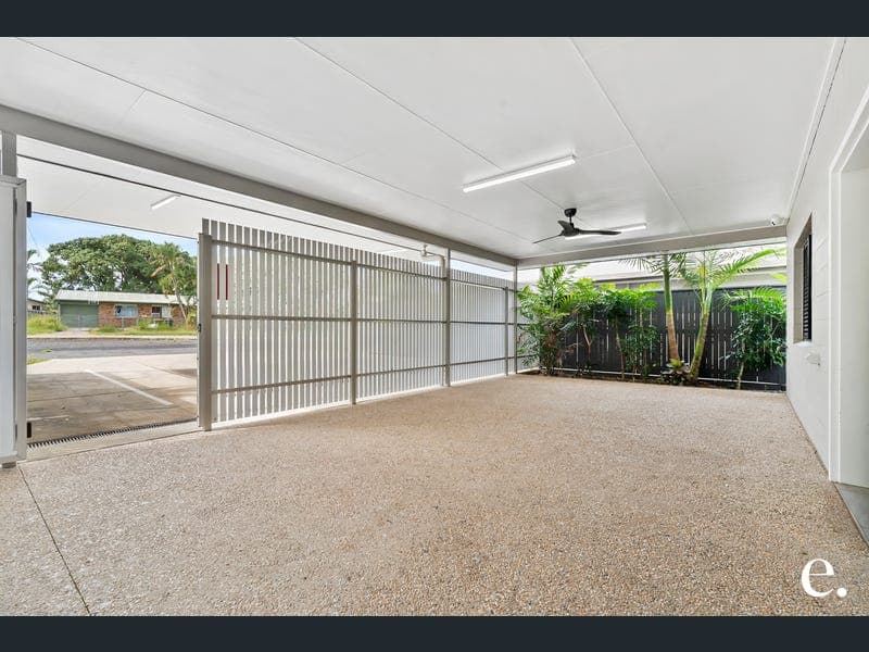 2/120 Mason Street, Mareeba — photo 1 of 5