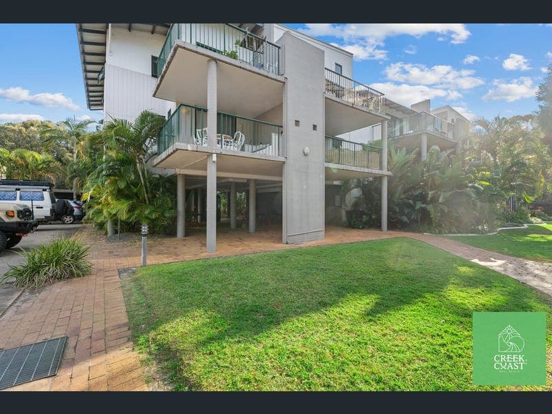 5/9 Rainbow Shores Road, Rainbow Beach — photo 1 of 5