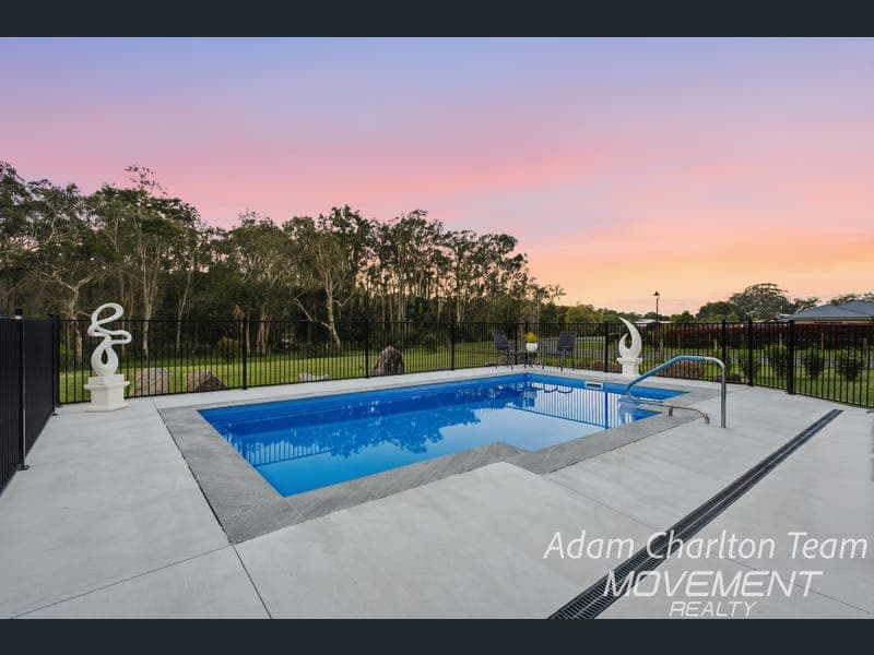 9 Burrawang Close, Caboolture — photo 1 of 5