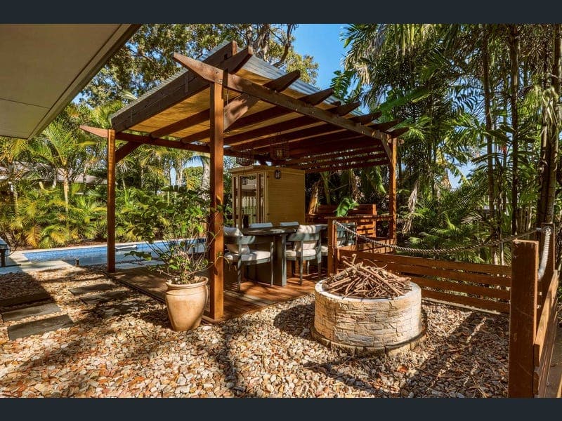 10 Carmody Close, Nudgee — photo 1 of 5