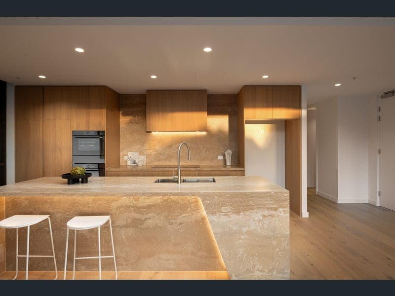 8 River Terrace, Kangaroo Point — photo 1 of 5