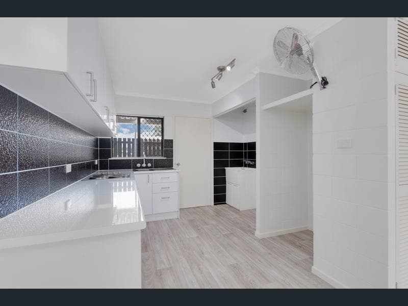 2/28 Girralong Street, Woree — photo 1 of 5