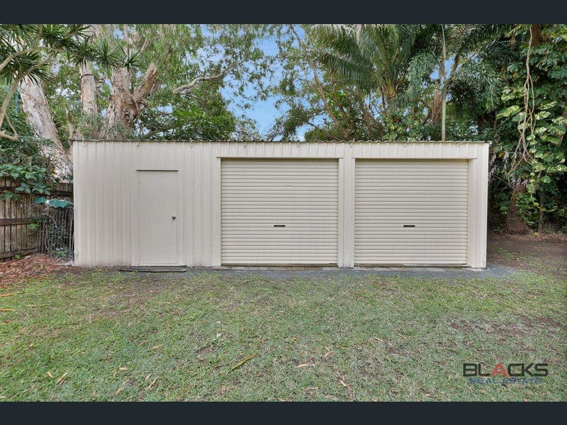 23 Skylark Street, Slade Point — photo 1 of 5
