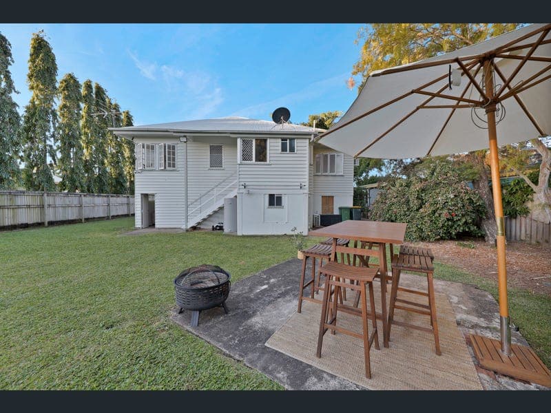 39 Hunter Street, West Mackay — photo 1 of 5