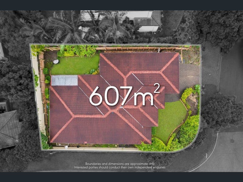 2 Gilcrest Court, Molendinar — photo 1 of 5