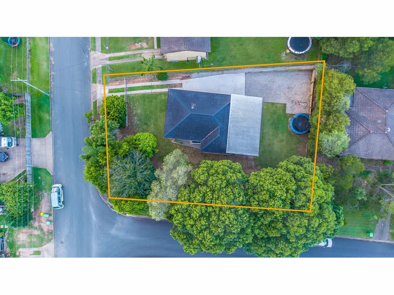 1 Castle Court, Kallangur — photo 1 of 5