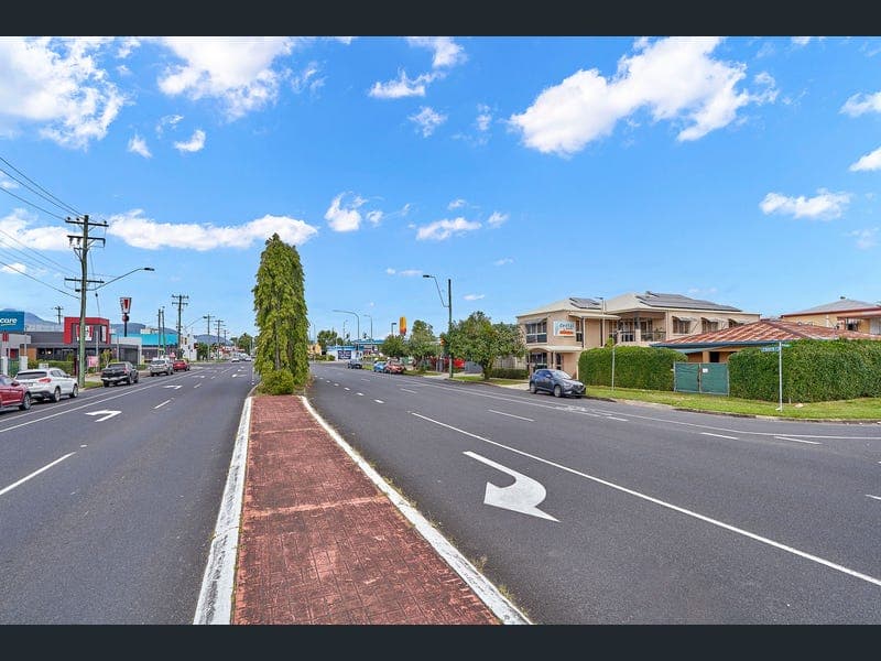 13a Martyn st, Parramatta Park — photo 1 of 5