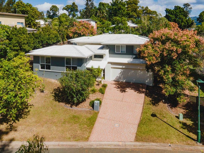 3 Silver Dawn Crescent, Oxenford — photo 1 of 5