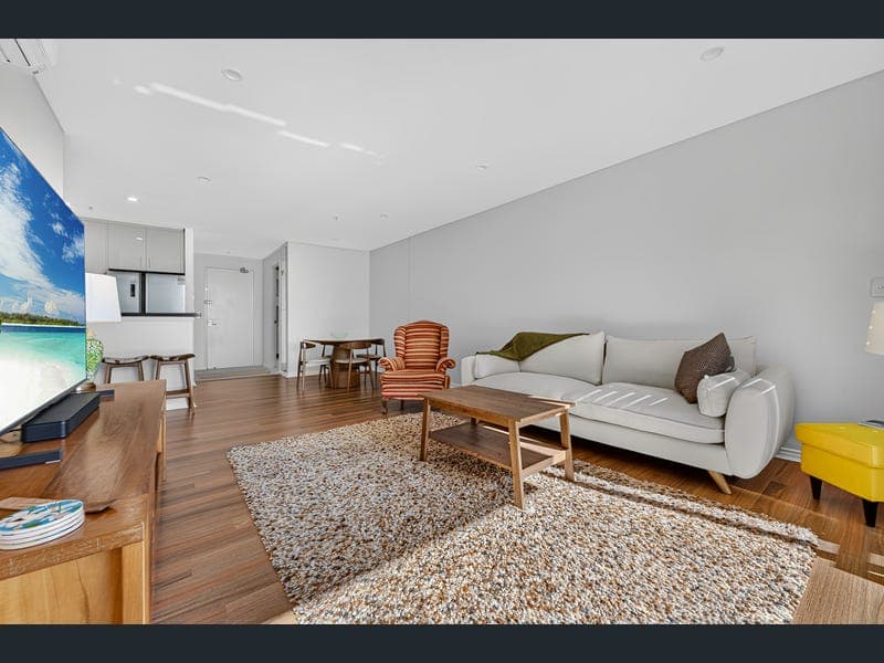 517/3 Como Crescent, Southport — photo 1 of 5
