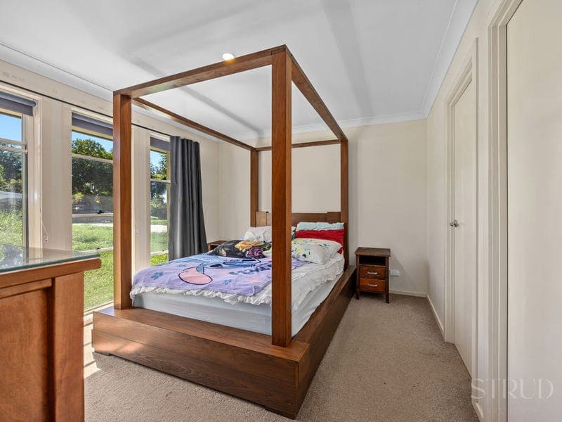 27 Penrose Circuit, Redbank Plains — photo 1 of 5