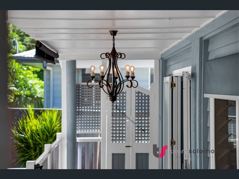13 Kingfisher Street, Coochiemudlo Island — photo 1 of 5