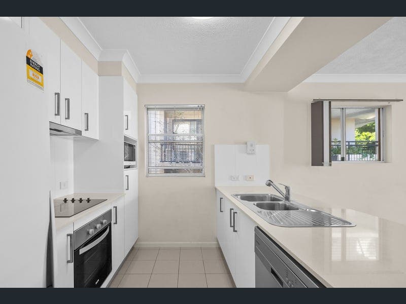 5/3 Amisfield Avenue, Nundah — photo 1 of 5