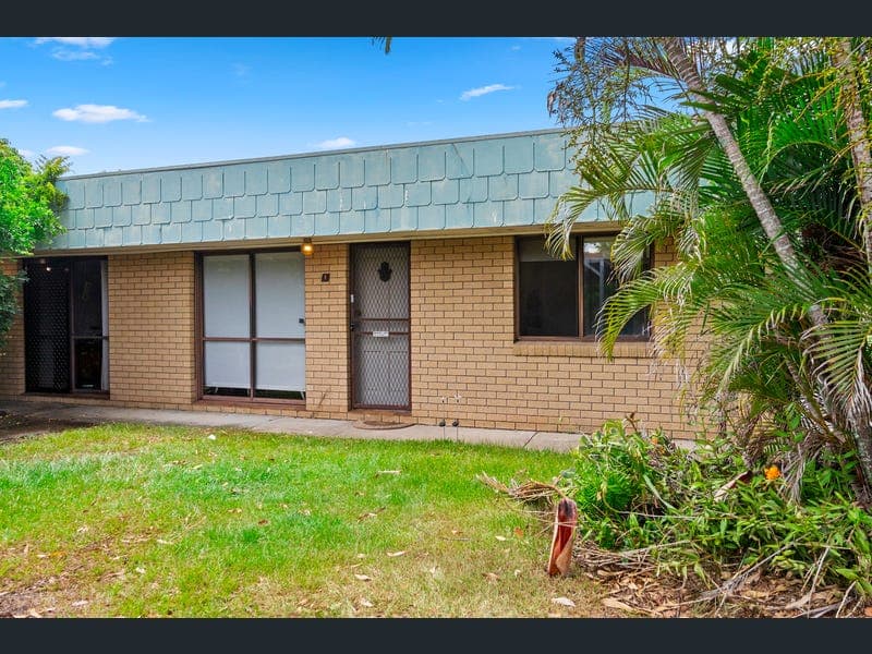 1/4 Conoble Court, Eagleby — photo 1 of 5