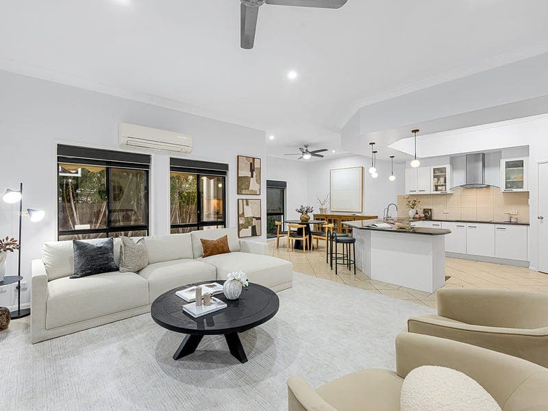 15 Lomatia Close, Westlake — photo 1 of 5