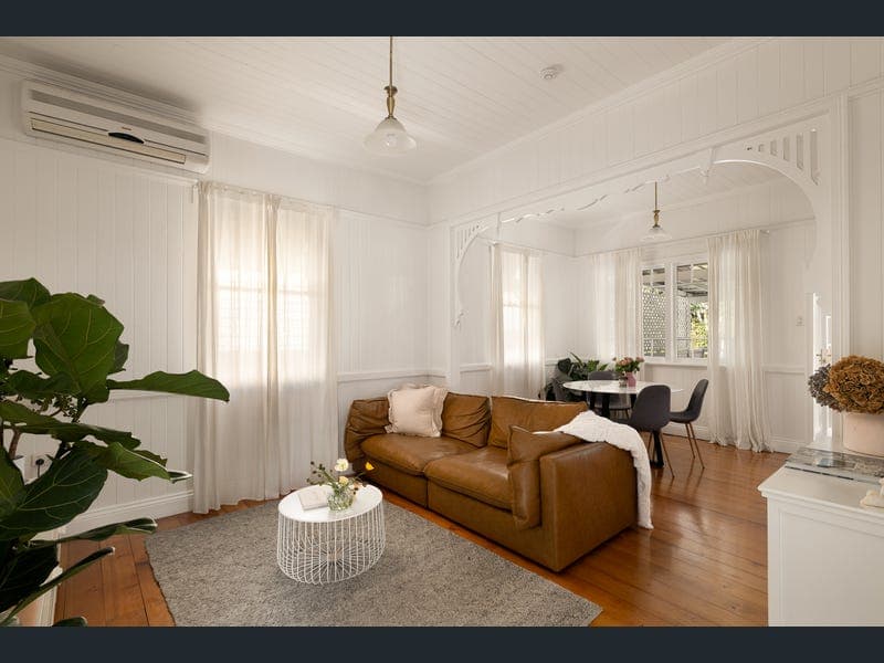 26 Brown Street, Windsor — photo 1 of 5