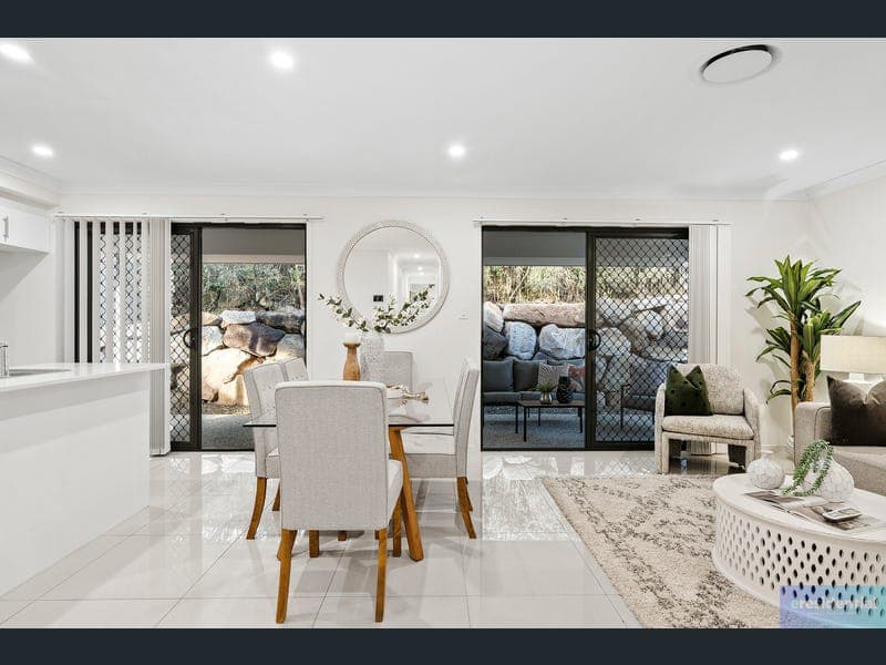 22 Haven Drive, Holmview — photo 1 of 5