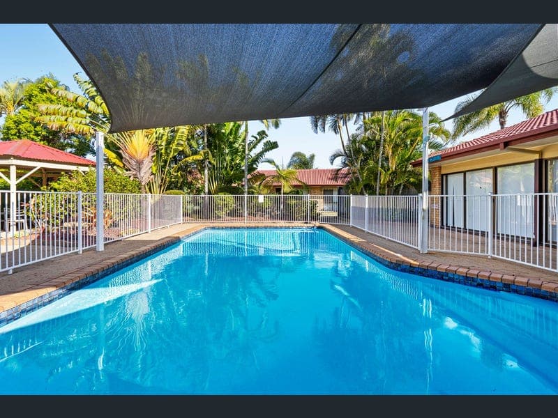 31/35 Saint Kevins Avenue, Benowa — photo 1 of 5