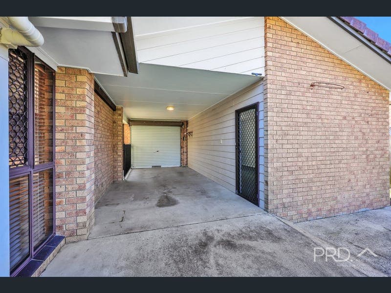 27 Honeysuckle Avenue, Kawungan — photo 1 of 5
