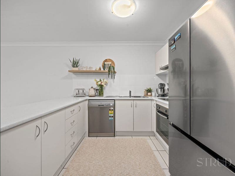 2/109 Sarah Drive, Yamanto — photo 1 of 5