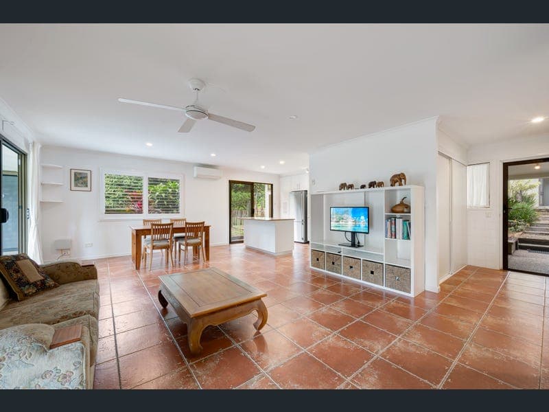 135 Maleny-Stanley River Road — photo 1 of 5