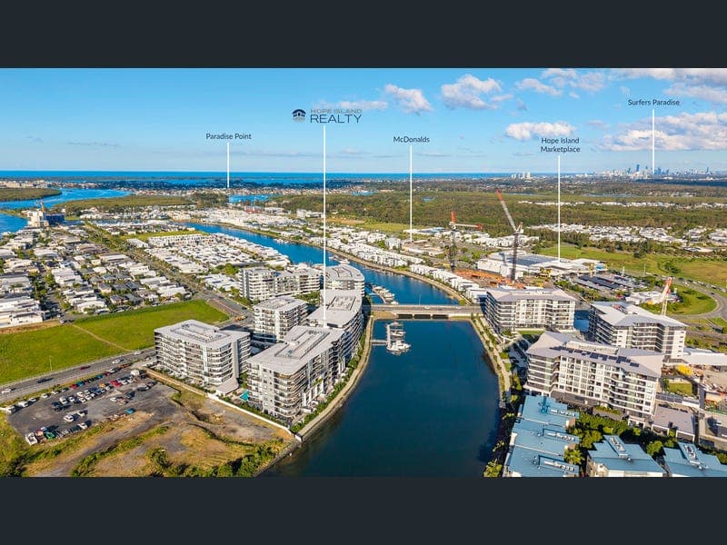 1215/2 Athena Boulevard, Hope Island — photo 1 of 5
