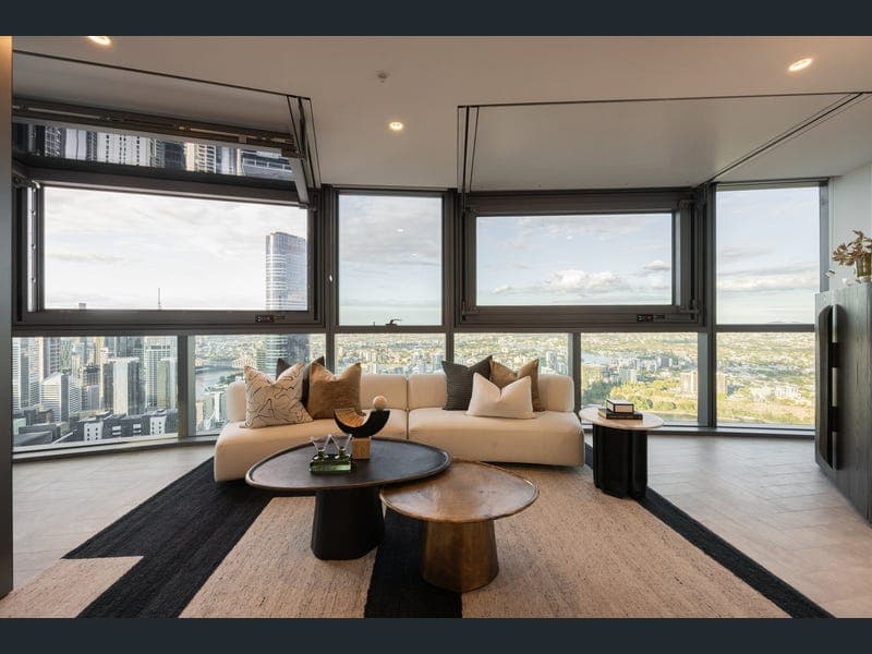5208/8 Margaret Street, Brisbane City — photo 1 of 5