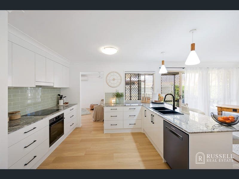 11 Dean Street, Glen Eden — photo 1 of 5