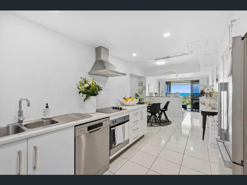 2/10 Kerr Street, Meikleville Hill — photo 1 of 5