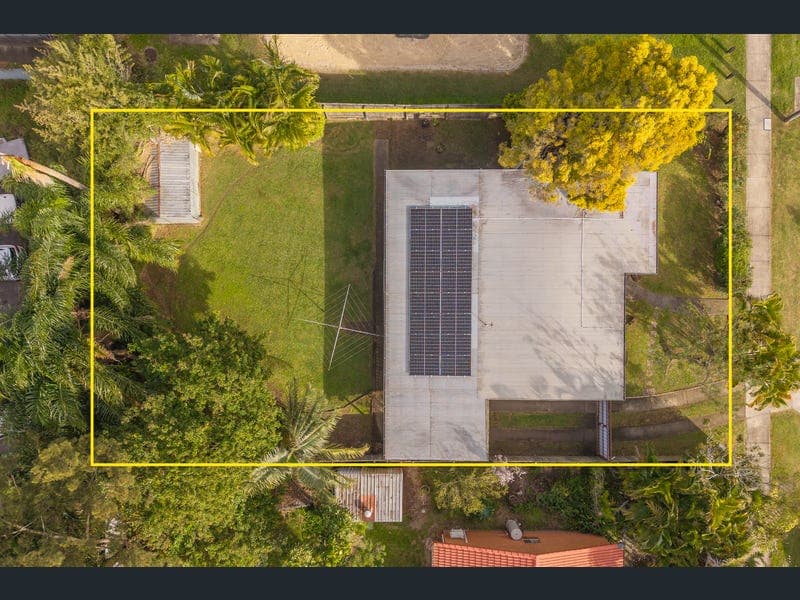 18 Mark Street, Morayfield — photo 1 of 5