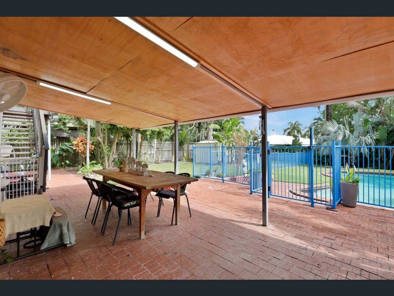 21 Domino Crescent, Andergrove — photo 1 of 5