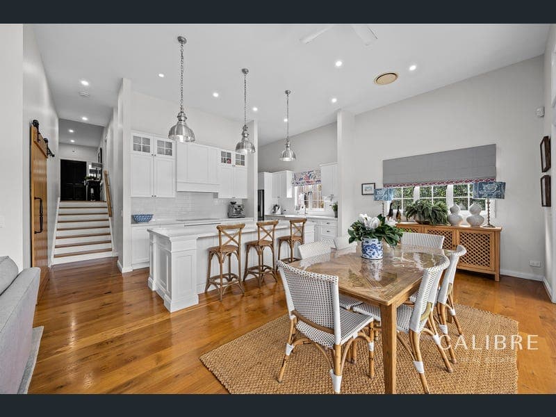 26 Piddington Street, Ashgrove — photo 1 of 5