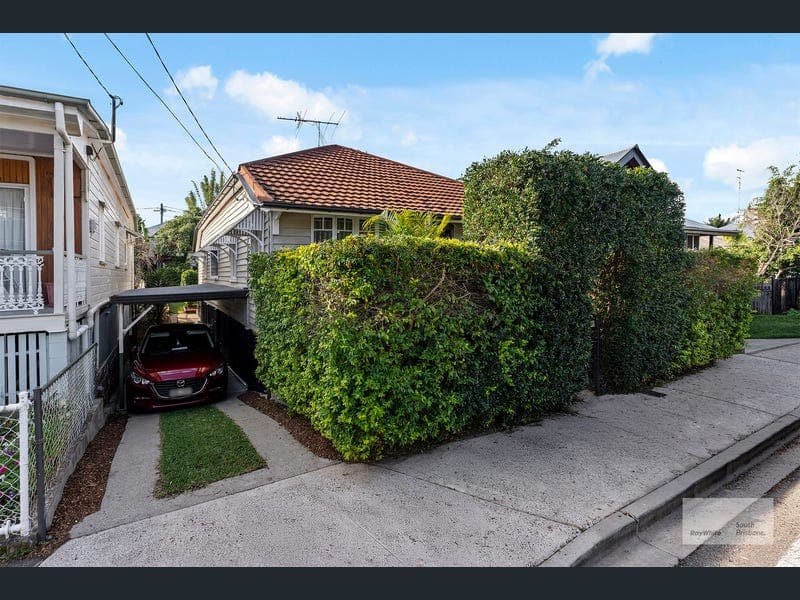 47 Granville Street, West End — photo 1 of 5