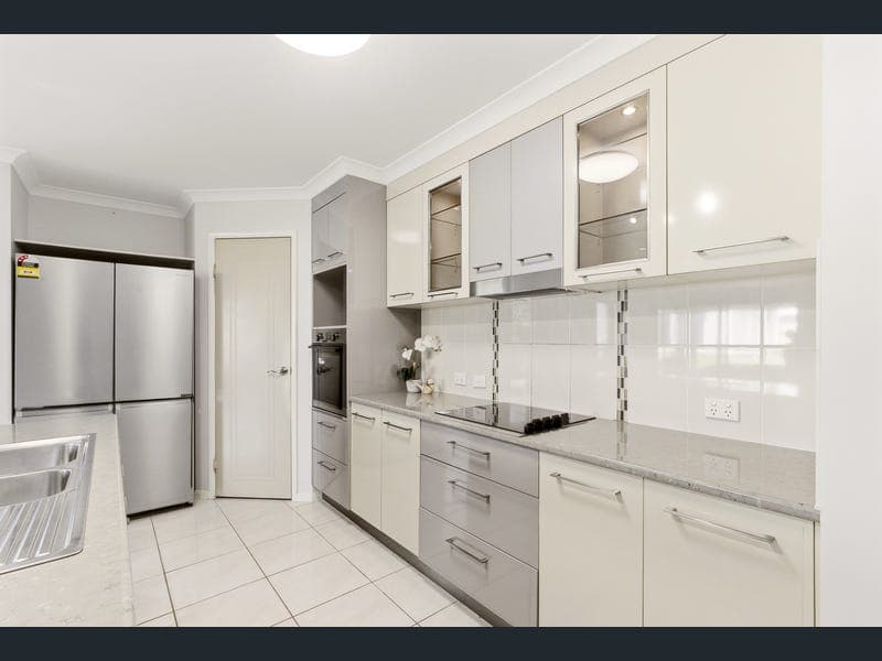 15 Joycelyn Tce, River Heads — photo 1 of 5