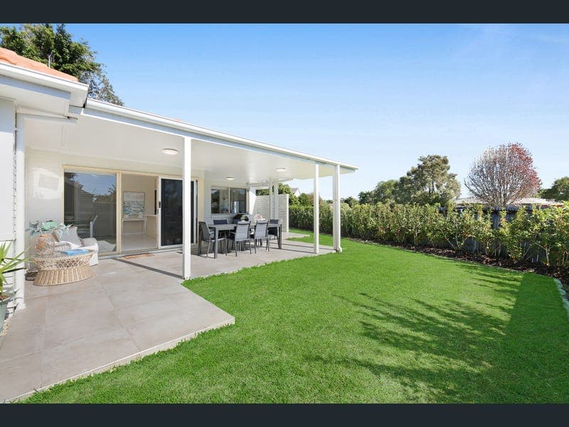 7/25 Tristan Court, Benowa — photo 1 of 5