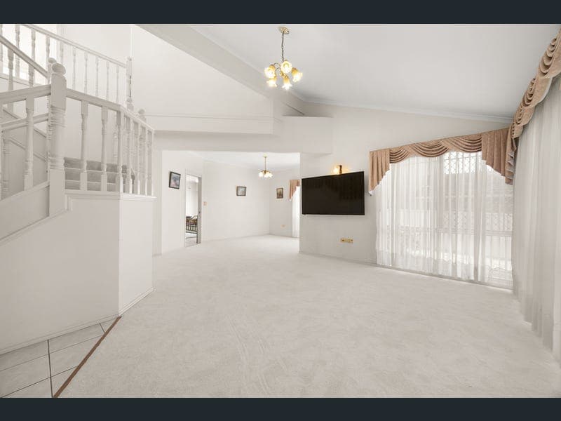 3 Pauline Court, Deception Bay — photo 1 of 5