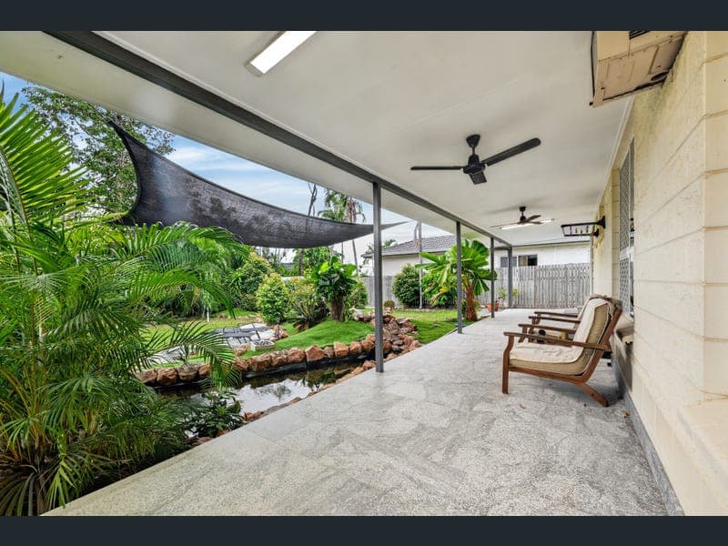 15 Lexington Drive, Wulguru — photo 1 of 5