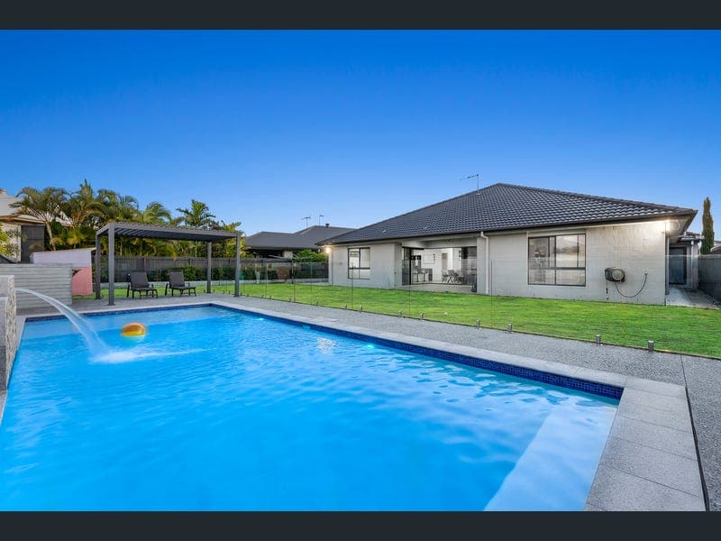 8 Lindeman Street, Burpengary East — photo 1 of 5