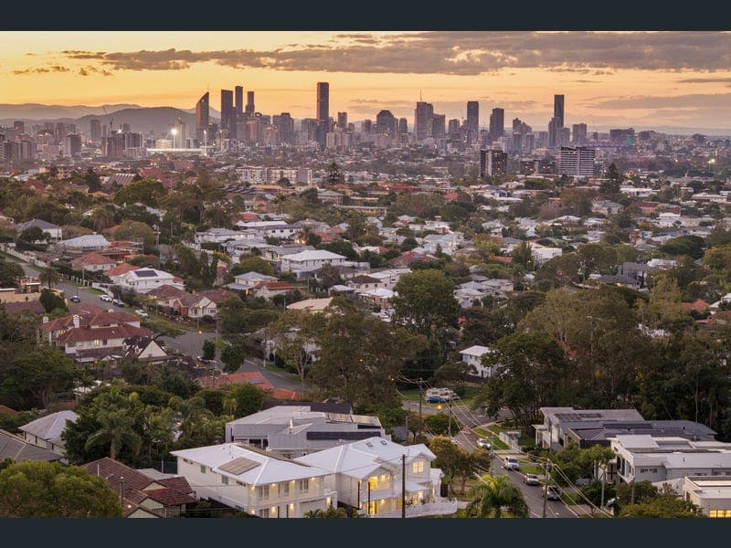 1 Meteor Street, Coorparoo — photo 1 of 5