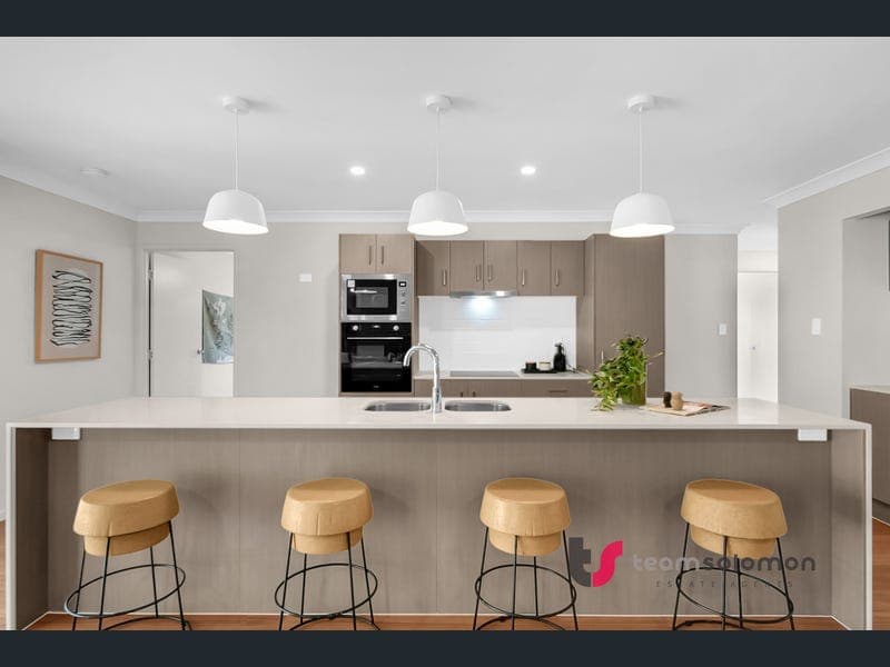 4a Ethion Drive, Regents Park — photo 1 of 5