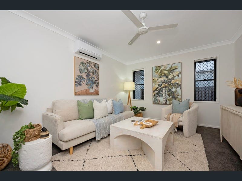 87 Vasa Street, Burdell — photo 1 of 5