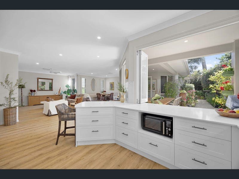 5 Nottingham Lane, Peregian Springs — photo 1 of 5