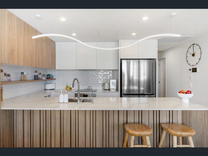508/6 Palm Beach Avenue — photo 1 of 5