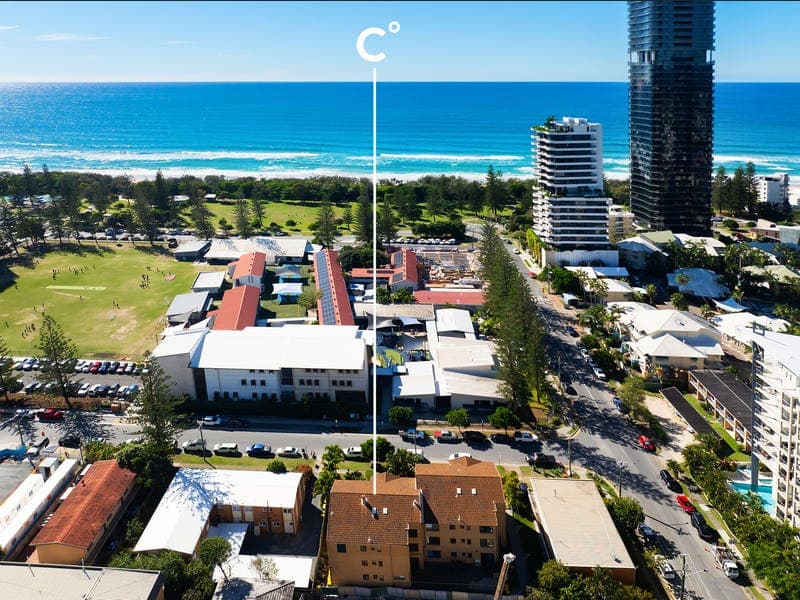11/4 Mary Avenue, Broadbeach — photo 1 of 5