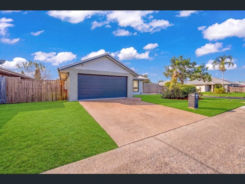 30 Kidman Street, White Rock — photo 1 of 5